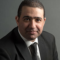 عازف القانون وفا الزغل
