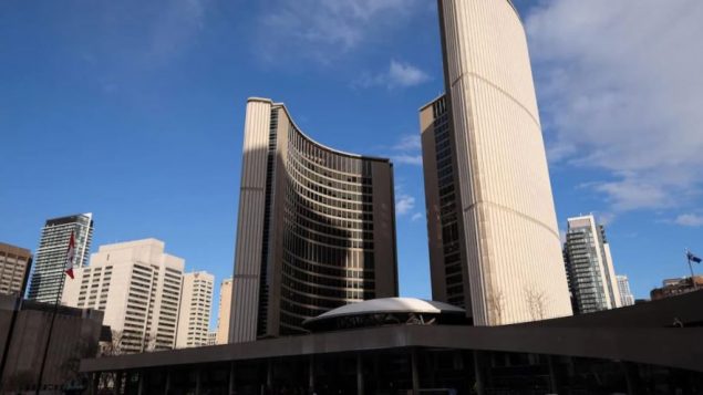 في المتوسط، سيدفع أصحاب المنازل 104 دولارات إضافية - John Rieti / CBC
