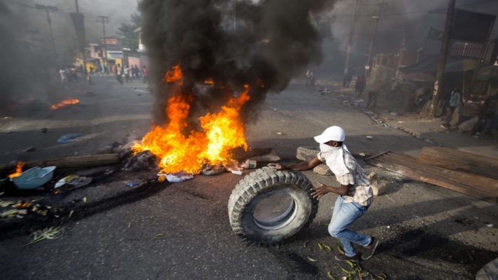 Prix Essence Montreal >> Haïti : la rue continue de gronder à Port-au-Prince, où les manifestants demandent le départ du ... Prix Essence Montreal >> Haïti : la rue continue de gronder à Port-au-Prince, où les manifestants demandent le départ du ...