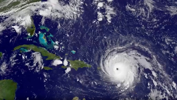 الاعصار إيرما يجتاح منطقة الكاريبي/(NASA/NOAA GOES Project via AP)