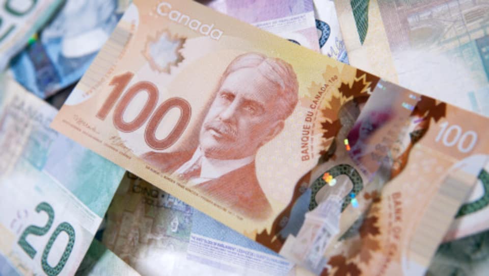 أوراق نقديّة كنديّة/Getty Images