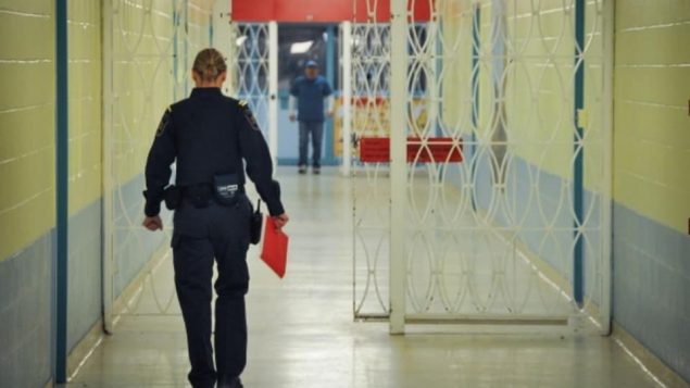 حارس في أحد السجون الكنديّة/CBC/Correctional Service of Canada/هيئة الاذاعة الكنديّة