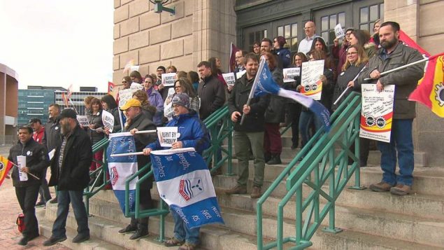 مظاهرة في مونكتون احتجاجا على نظام دفع الرواتب الالتكتروني فينيكس(أرشيف)/Radio-Canada