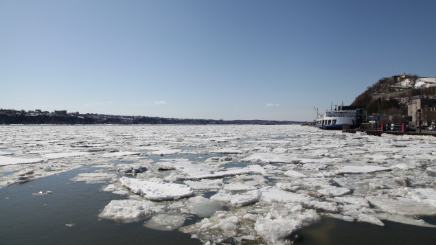 نهر سان لوران خلال فصل الشتاء / Radio-Canada / Jean-Simon Fabien