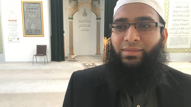 الإمام مزهر حمود يقيم أنشطة تضم مختلف المعتقدات والسكان الأصليين/راديو كندا