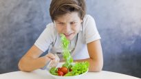 salade-enfant-grimace