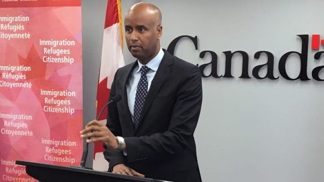 وزير الهجرة الكندي أحمد حسين الذي أعلن عن افتتاح مركز لسياسات الهجرة الفرنكوفونية/راديو كندا 