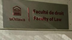 مطالبة بتغيير اسم الجناح العائد لكلية الحقوق في جامعة أوتاوا/راديو كندا