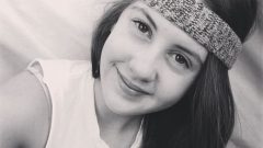 الشابّة الكنديّة ريس فالون/Faceboo