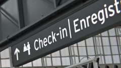 تأمل وزارة الأمن العام الكندية أن يتم إجراء التغييرات في أسرع وقت وقد رصدت الحكومة الفيدرالية 81.4 مليون دولار على مدى خمس سنوات لاستحداث نظام كمبيوتر موحَّد لإدارة قائمة المنع من السفر - CBC