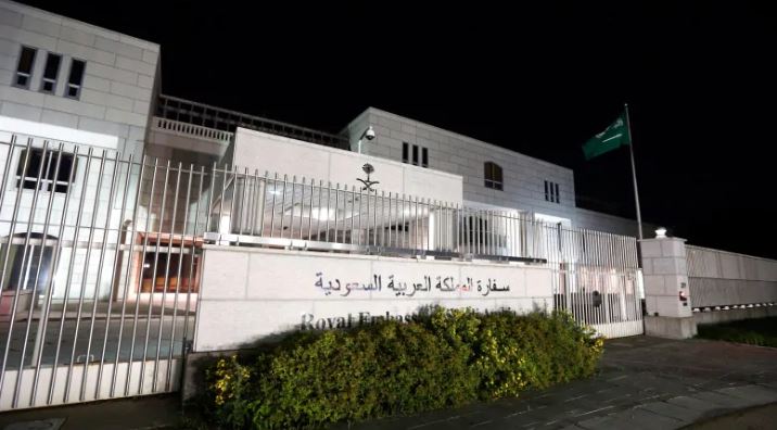 استدعت المملكة السعودية سفيرها في أوتاوا في بداية آب أغسطس الفائت واعتبرت السفير الكندي شخصا غير مرغوب فيه - David Kawai/Canadian Press