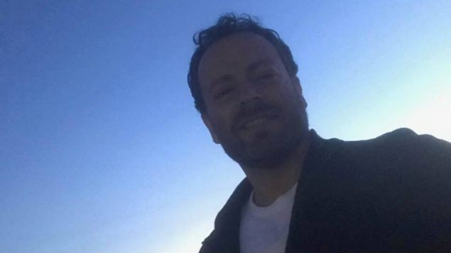 الممثّل الكندي اللبناني بديع أبوشقرا يقول إنّ التمثيل هو أحبّ الألقاب إلى قلبه/ فيسبوك/بديع أبو شقرا