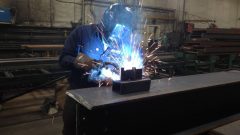 تهدف كيبيك إلى استقبال 40.000 مهاجر في عام 2019، أي ما يتراوح بين 38.000 و42.000 شخص . هذا يمثل 13.000 شخص أقل مما كان عليه العدد في عام 2018 - Radio-Canada/Frank Desoer