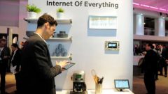 ارتفع استهلاك البيانات من قبل المشترك العادي بنسبة 163 ٪ بين 2014 و2017 - Manu Fernandez/Associated Press