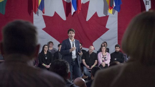 جوستان ترودو، رئيس الحكومة الكندية في تجمّع عام في شمال مقاطعة نيو برونزويك - Canadian Press/Andrew Vaughan