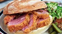 030 Sandwich de bacon peameal, spécialité torontoise CBC