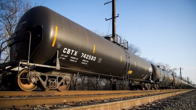 انخفضت صادرات النفط عن طريق السكك الحديدية بنسبة 25 ٪ في يناير كانون الثاني - Reuters / David Parrott 