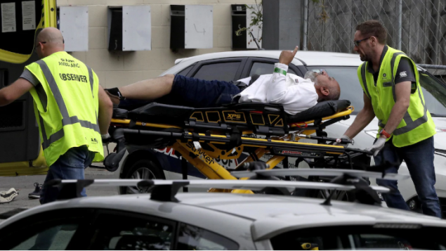 هجوم على مسجدين في نيوزيلندا يسفر عن مقتل 49 شخصا واصابة 20 آحرين بجروح حقوق الصورة CBC