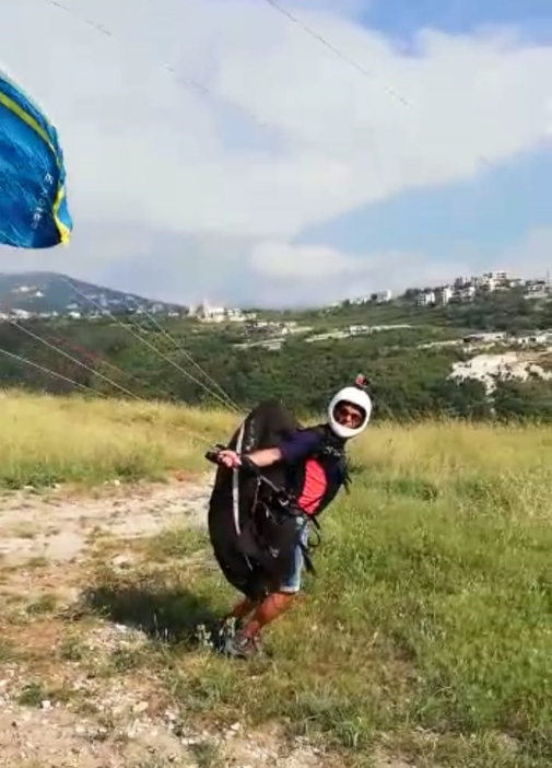 ما أضيق العيش لولا فسحة الأمل!