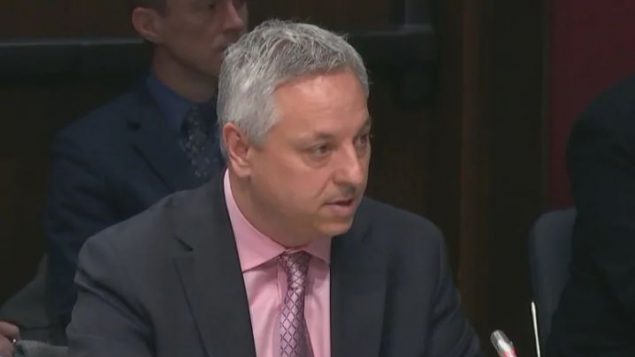 دفيد فينيو، مدير وكالة الاستخبارات الكندية - CBC / Senate TV