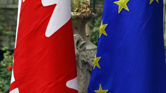 التبادل التجاري الحرّ في صلب مباحثات القمّة الكنديّة الأوروبيّة في مونتريال/Patrick Kovarik/ AFP