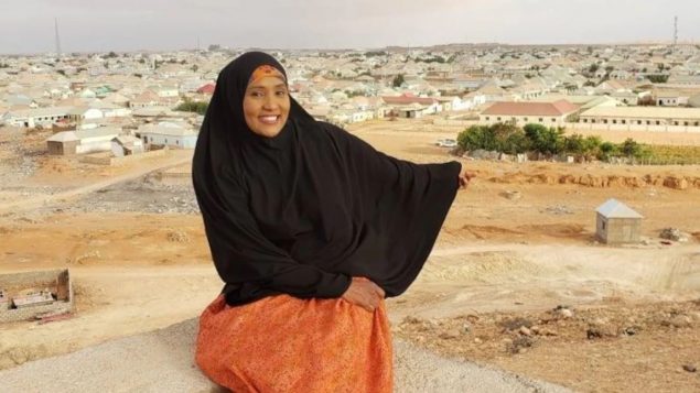 الصحفيّة الكنديّة الصوماليّة هودان نايالييه من بين ضحايا هجوم استهدف فندقا في الصومال/Hodan Nayale/Facebook/Via CP