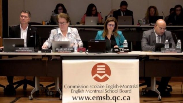مفوّضو اللجنة المدرسيّة الانكليزيّة في مونتريال يعتزمون الاحتكام إلى القضاء بشأن قانون علمانيّة الدولة/CBC/ هيئة الاذاعة الكنديّة