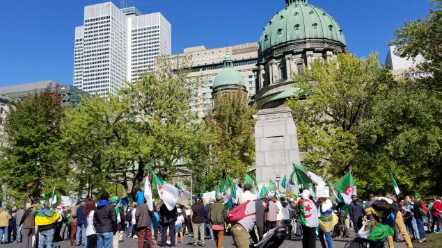 مظاهرة الأحد الـ32 للجالية الجزائرية في مونتريال في يوم 29 سبتمبر أيلول 2019، لدعم الحراك الشعبي في الجزائر - Photo : Samir Bendjafer