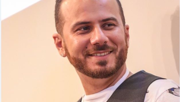ارجوحة الياسمين للروائي الكندي السوري أحمد داني رمضان كتاب يحكي قصّة حبّ مثليّة ومعاناة بطليها/ أحمد داني رمضان