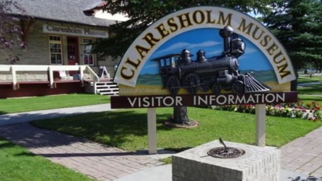 تلقّت البلدة التي يقطنها 3.800 نسمة أكثر من 4.600 طلب هجرة من من 70 دولة - Photo : Travel Alberta