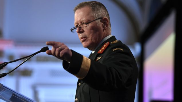 رئيس أركان الجيش الكندي الجنرال جوناتان فانس يتحدّث في أوتاوا في 04-03-2020/Justin Tang/PC