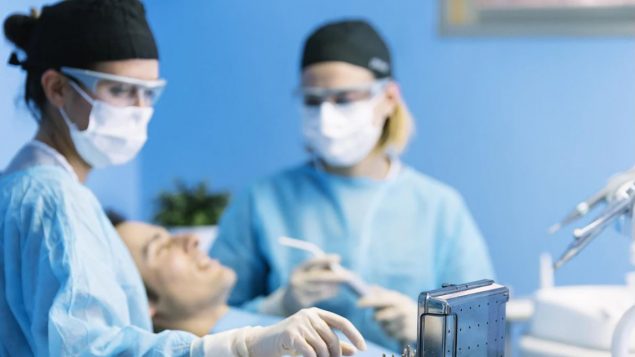 اتّحاد طبّ الأسنان في بريتيش كولومبيا أعرب عن مخاوفه من حصول نقص في الكمّامات /ISTOCK