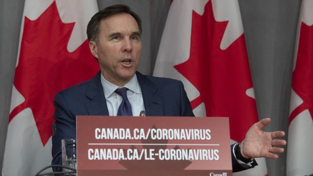 وزير المال الكندي بيل مورنو كشف عن المزيد من إجراءات المساعدة الماليّة للكنديذين/Adrian Wyld/CP
