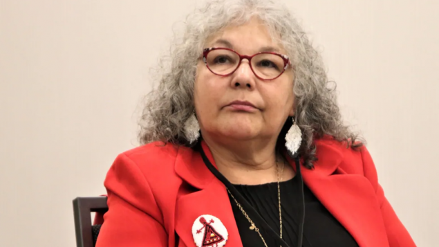 لورين ويتمان رئيسة الاتّحاد الكندي لنساء السكّان الأصليّين أعربت عن قلقها حيال ارتفاع نسبة العنف بحقّهنّ في ظلّ جائحة كوفيد-19/CBC/ هيئة الإذاعة الكنديّة