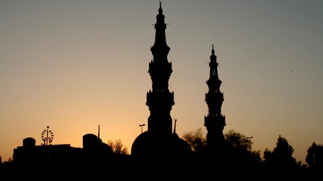 يدوم أذان المغرب نحًوا من 5 دقائق ويُرفع خارج مساجد مدينة أوتاوا - iStock / Salem