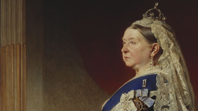 دام حكم الملكة فيكتوريا 63 عامًا ‏(1837-1901)‏، وهي ثاني أطول فترة حكم في تاريخ إنغلترا والكومنولث البريطاني. وتعود أطول مدّة حكم لملكة ‏بريطانيا الحالية إليزابيث الثانية بـ68 عامًا إلى يومنا هذا - Photo : Royal Collection Trust