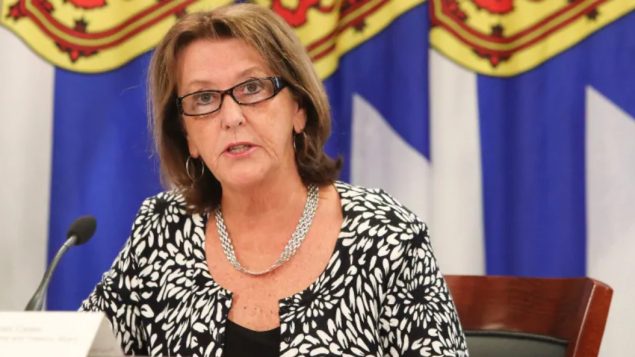 كارين كيسي وزيرة المال في حكومة نوفا سكوشا/Communications Nova Scotia