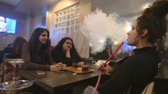 مدينة إمنتون فرضت غرامة على من يخالف حظر النارجيلة في الأماكن العامّة/CBC/هيئة الإذاعة الكنديّة