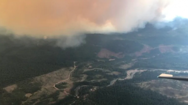 حريق غابات في دكتور كريك في جنوب بريتيش كولومبيا/B.C. Wildfire Service