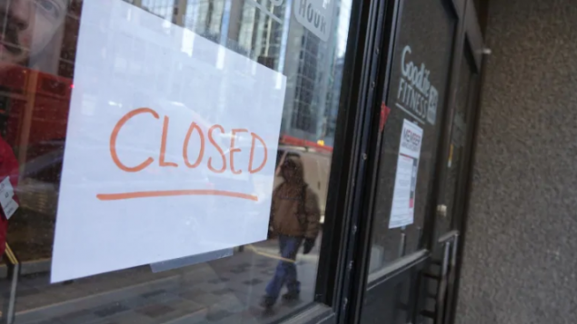 أقفلت العديد من المتاجر أبوابها بسبب جائحة كوفيد-19/(Francis Ferland / CBC/ هيئة الإذاعة الكنديّة