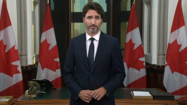 رئيس الحكومة دعا الكنديّين إلى الالتزام بالإرشادات الصحيّة لخفض عدد حالات كوفيد-19 المرتفع فن جديد في البلاد/Bureau du premier ministre)