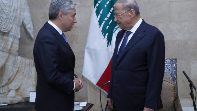 الرئيس اللبناني الجنرال ميشال عون مستقبلا وزير خارجيّة كندا في 27-07-2020/Dalati Nohra via AP)