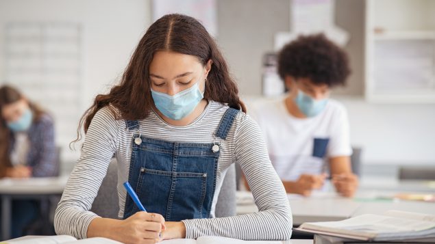 أوصى المعهد الوطني للصحة العامة في كيبيك ‏بخفض عدد التلاميذ في الصف إلى النصف، الأمر الذي لم تقم به الحكومة - iStock / Ridofranzi