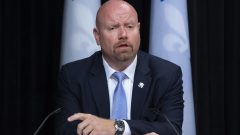 إيان لافرينيير، وزير مسؤول عن شؤون السكان الأصليين - The Canadian Press / Jacques Boissinot