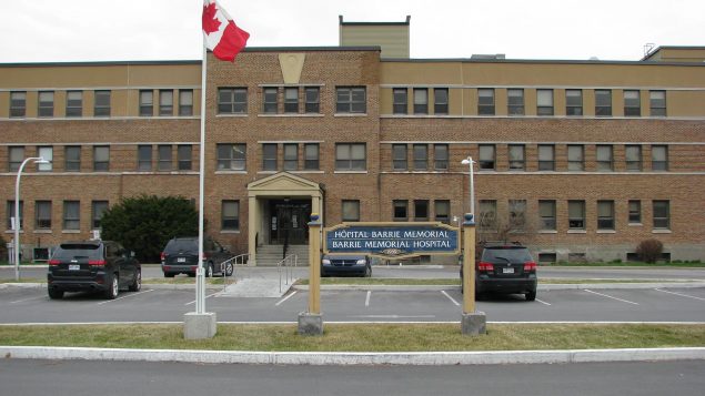 مارس الطبيب مسعود هرمة مهنته في مستشفى "باري ميموريال" (Barrie Memorial Hospital) في أورمستاون الواقعة جنوب مونتريال وفي عيادة خاصة - Photo : Facebook / Barrie Memorial Hospital