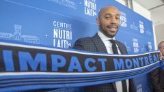 تأسس فريق "مونتريال امباكت" (Montreal Impact) تحت هذا الاسم في عام 1993، بعد اختفاء سلفه المحترف ، سوبرا مع حلّ الدوري الكندي لكرة القدم في عام 1992 (في الصورة، مدرّب الفريق تييري هنري) - (أرشيف) - The Canadian Press / Ryan Remiorz