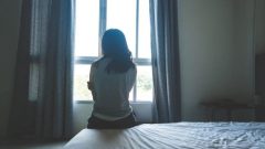 ظاهرة العنف ضدّ المرأة والفتاة ما زالت موجودة في وقت يحتفل العالم بيوم المرأة/Shutterstock