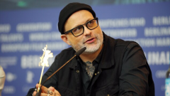 السينمائي الكندي دينيس كوتيه يقدم فيلمه "دليل المدن المفقودة" في الدورة الـ 69 لمهرحان برلين السينمائي في العام 2019/GETTY IMAGES / THOMAS NIEDERMUELLER