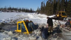 An ice road worker died when his machine went through weak ice in northern Ontario. As climate warms, the season is getting shorter and predicting the ice safety more difficult (CBC)