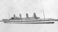 HMHS Britannic -sister ship to Titanic, sank in less than an hour after hitting a mine in 1916. (Allen Green 1878-1954) CLICK to ENLARGE